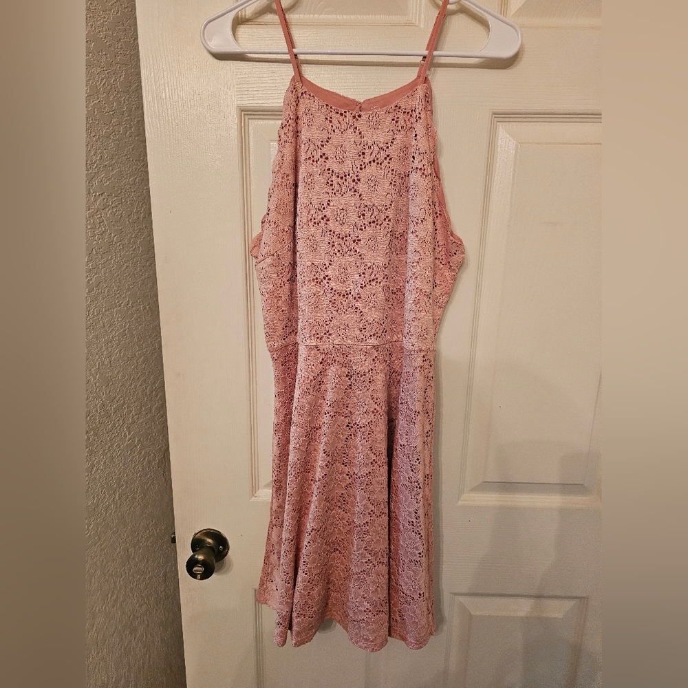 Elegant Pink Lace Dress